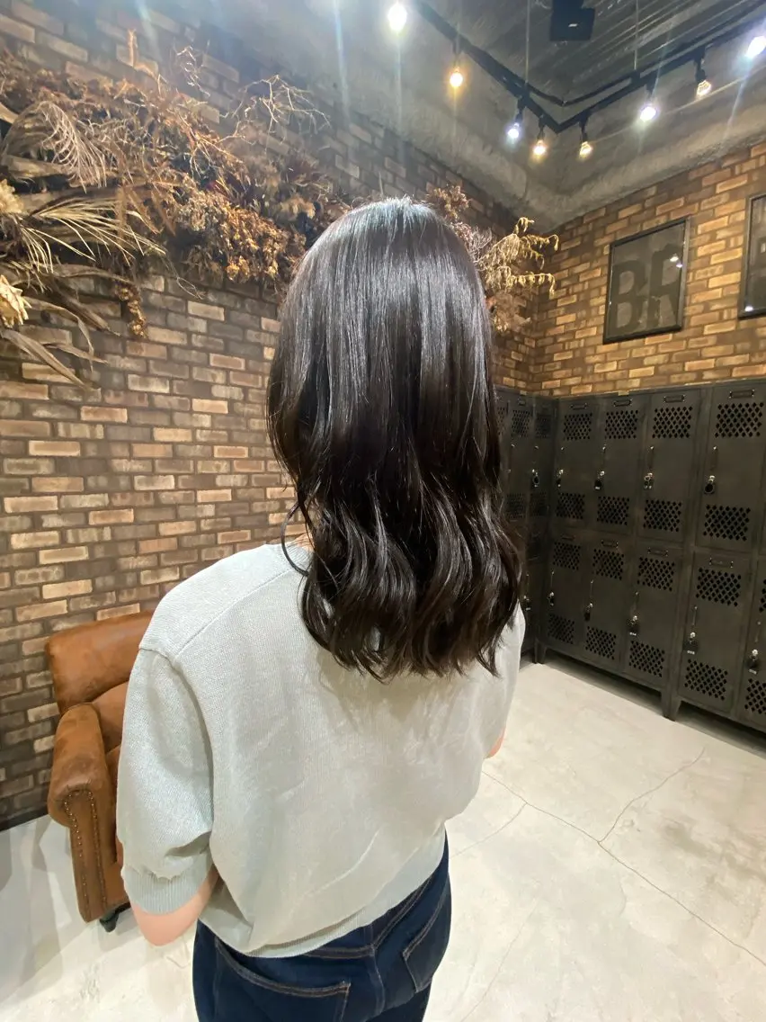 セミロング カラー ヘアアレンジ セミロングパーマ バレイヤージュ ブリーチ ケアブリーチ ダブルカラー カット ヘアカラー .・.艶髪ヘアケア サカモト.・.のヘアスタイル