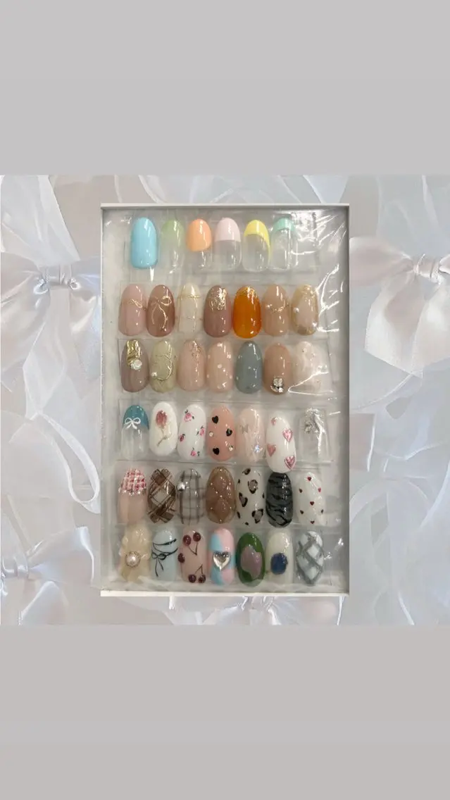 ネイル ハンドネイル Bianca  🎀 Hayakawaのネイルデザイン