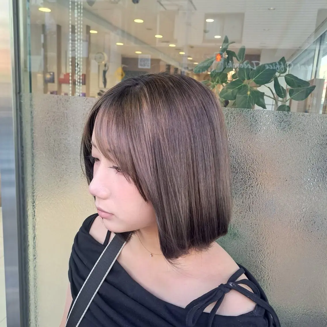 ミディアム ボブ 透明感カラー／ 縮毛矯正／佑香🎀のヘアスタイル