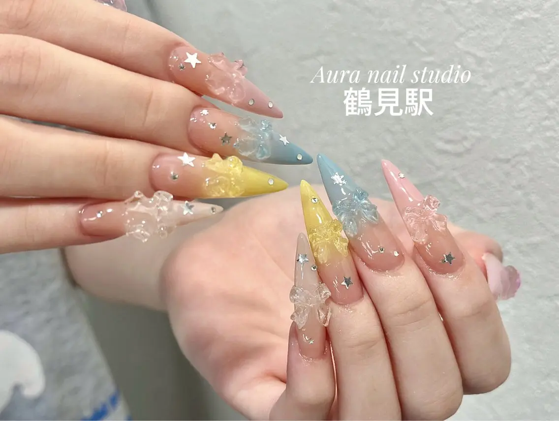 ネイル ハンドネイル Aura nail 🍐💫のネイルデザイン
