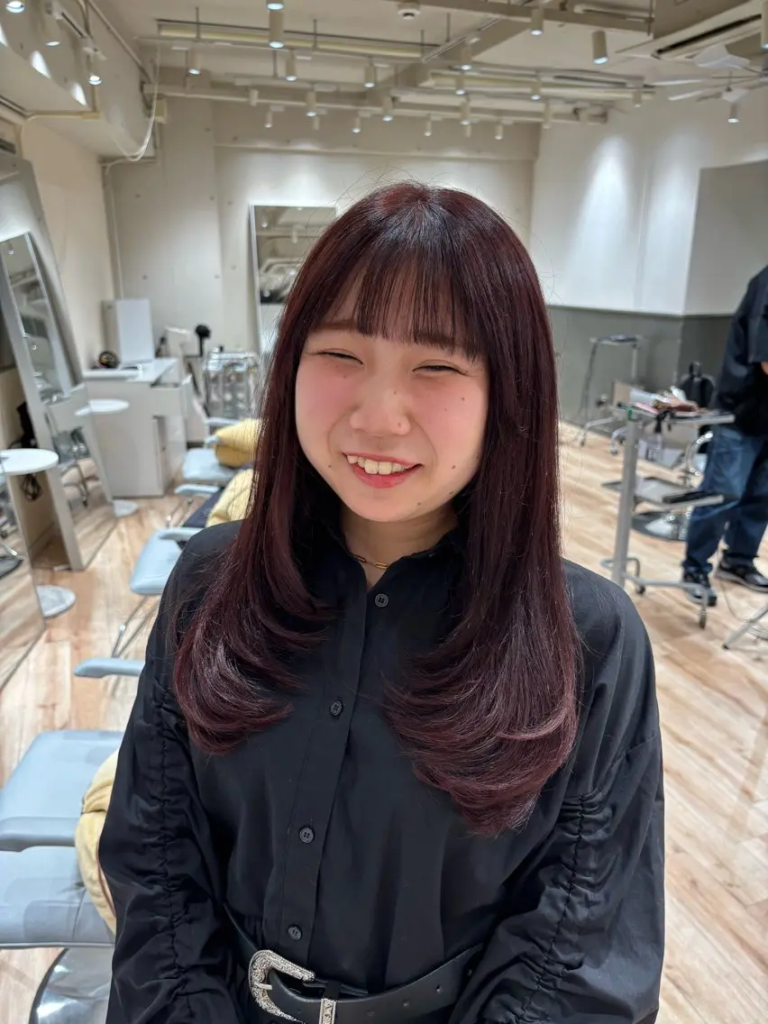 ロング カラー ブラウンカラー カシス レイヤーカット 北 詩羽のヘアスタイル