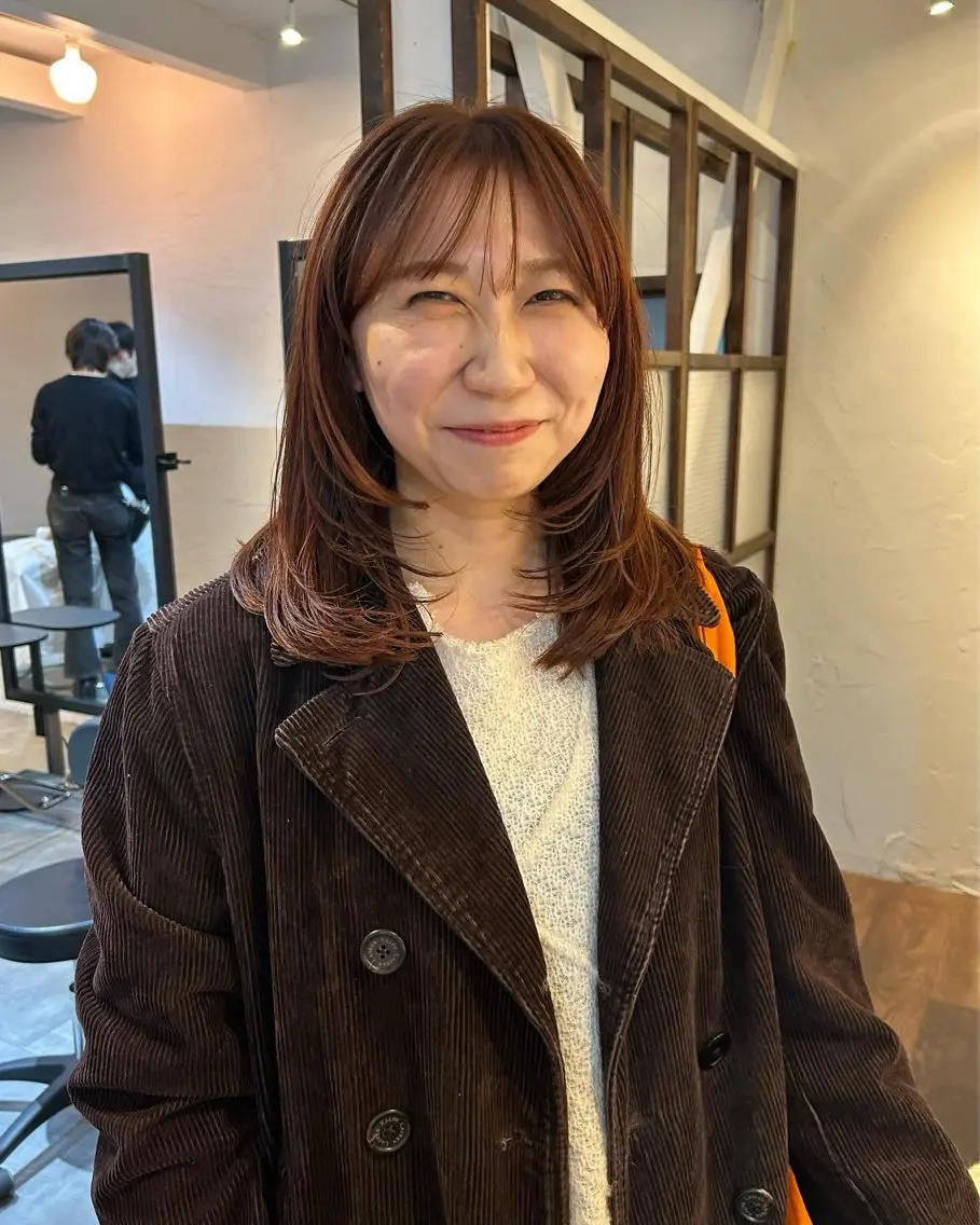 セミロング カット ヘアカラー トリートメント 金田 夏野のヘアスタイル