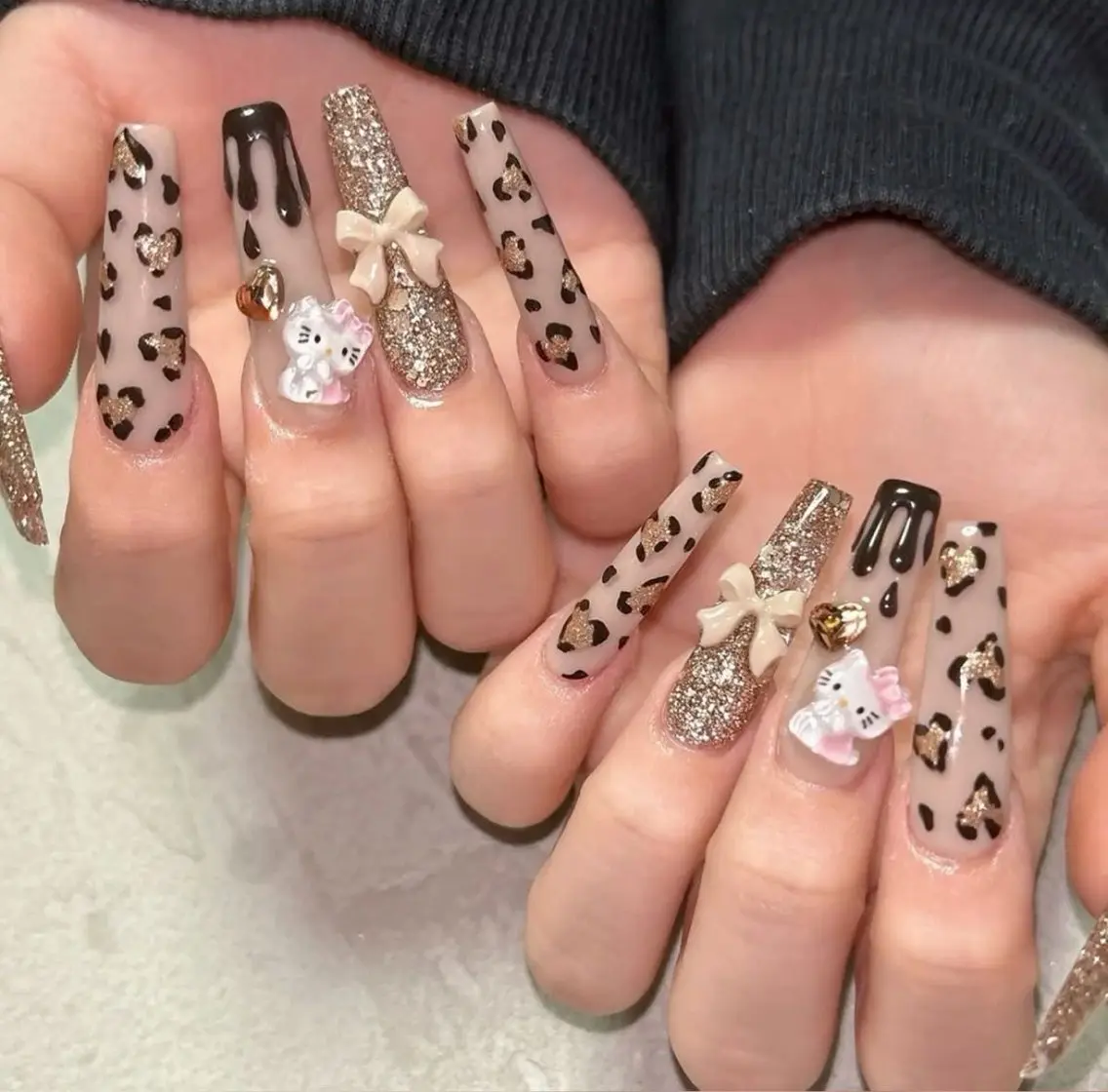 ネイル ジェルネイル グラデーション キラキラネイル 韓国ネイル ラメ(グリッター) ハンドネイル kana nailのネイルデザイン