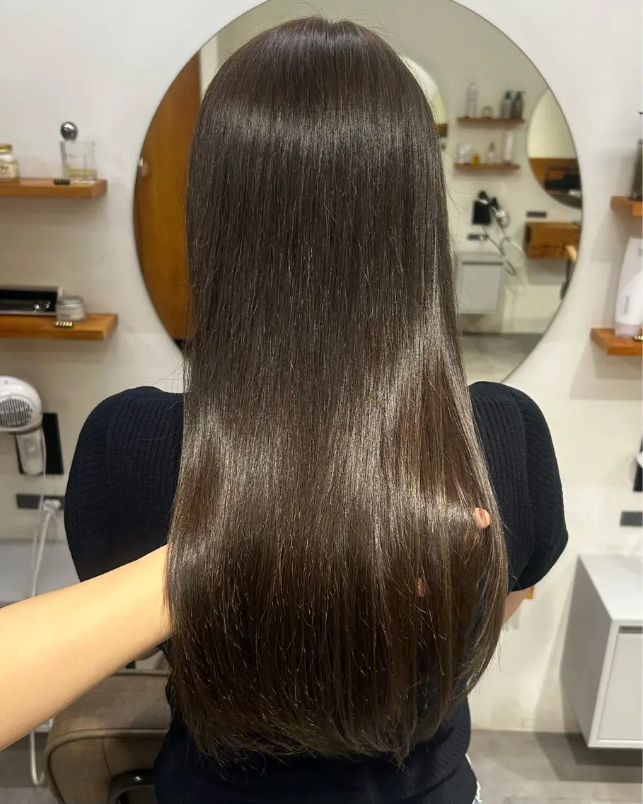 カラー オリーブカラー 瑠 愛のヘアスタイル