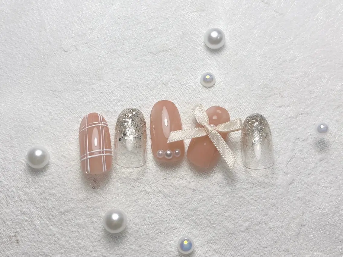 ネイル オーロラネイル ブルー フットネイル フレンチネイル ジェルネイル kiki nail たまプラーザのネイルデザイン