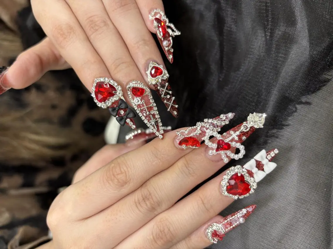 ネイル ロングネイル スーパーロングネイル k.bi nailsalonのネイルデザイン