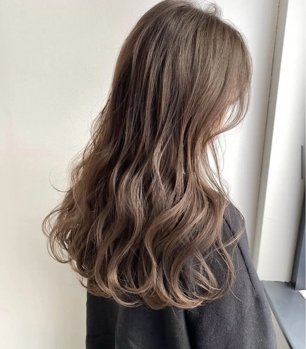 ロング カラー ヘアカラー 梅田🩵/透明感 花音のヘアスタイル