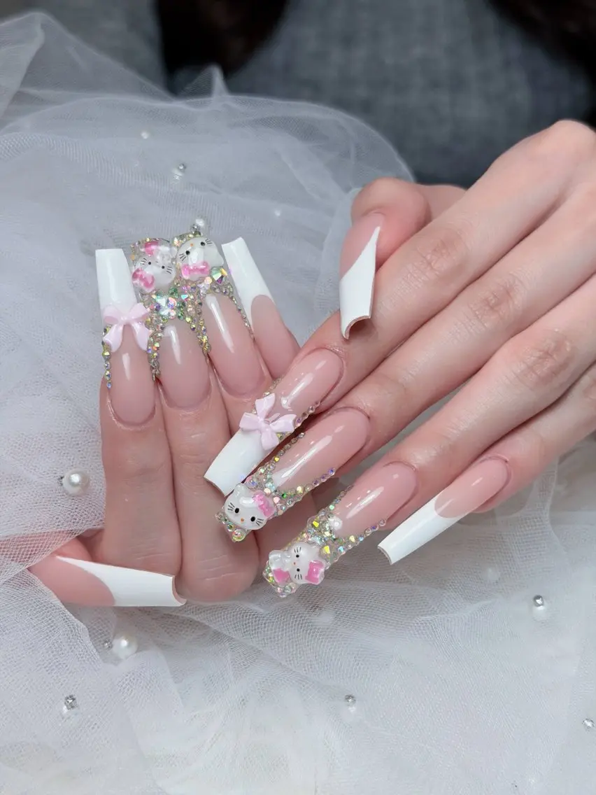 ネイル チークネイル ドット フレンチネイル グラデーション ハート ハンドネイル Julli NailStudioのネイルデザイン