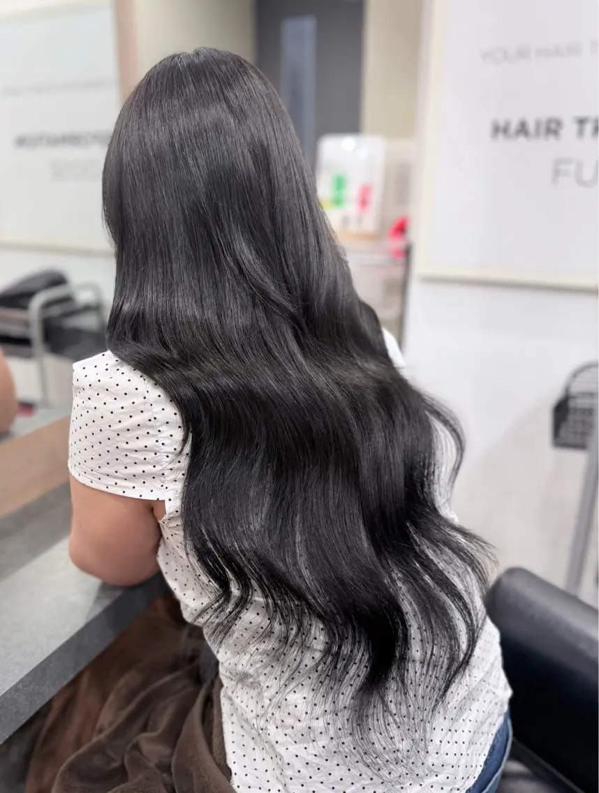 ロング カラー シールエクステ 黒髪 エクステ ロング エクステ RIEブリーチ& エクステ特化型のヘアスタイル