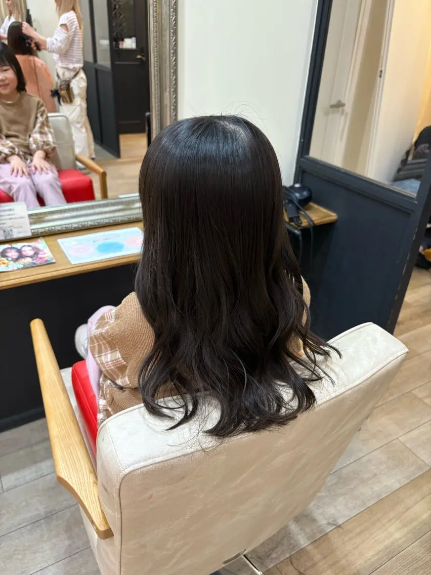 ロング キッズ カット トリートメント しおり🍬 KOKORO🤍のヘアスタイル