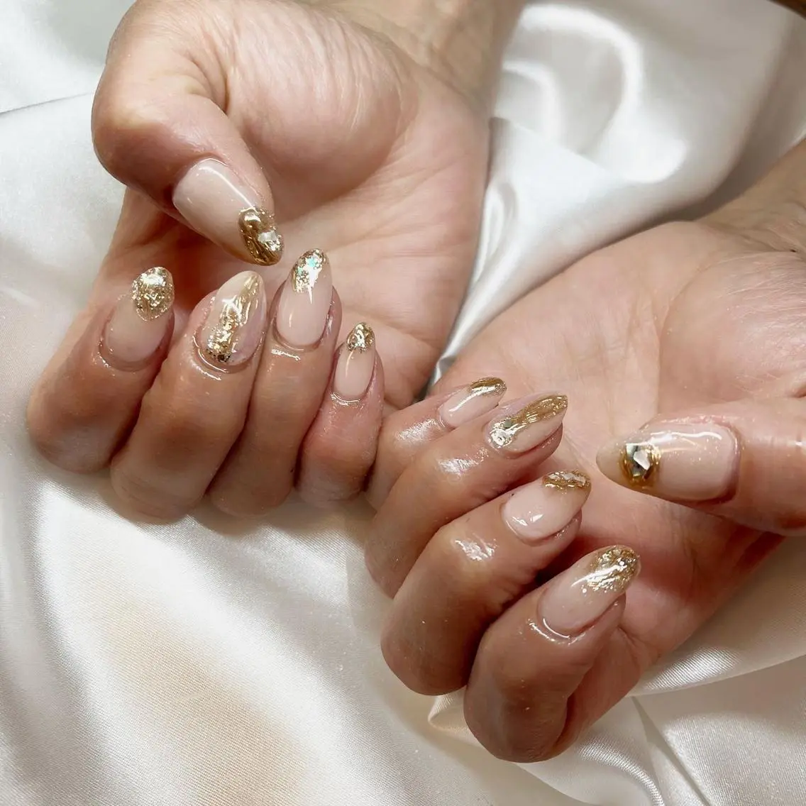 ネイル ニュアンスネイル BINEL REINAのネイルデザイン
