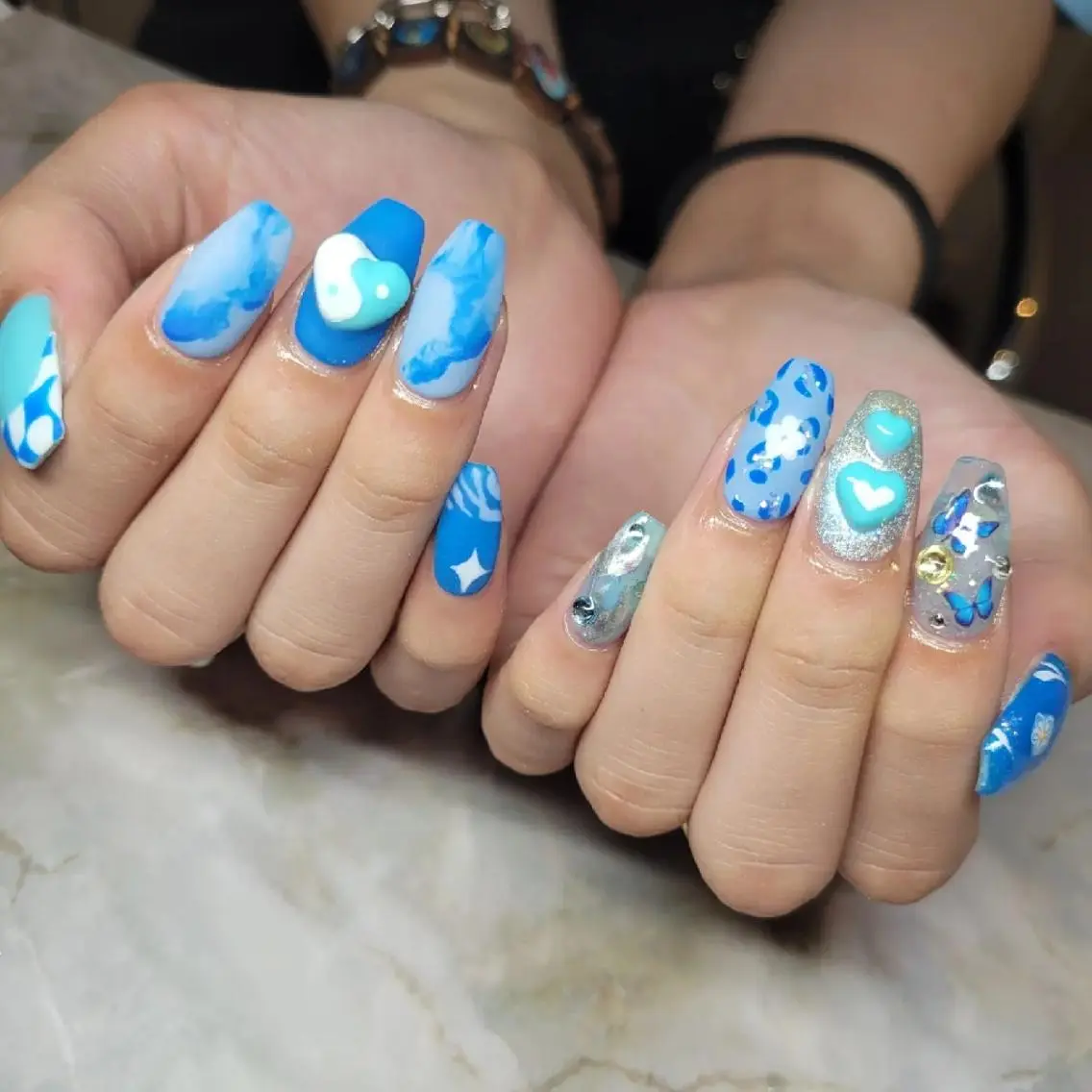 ネイル アートネイル フラッシュネイル ジェルネイル キラキラネイル Nail salon Coco【溝の口駅】のネイルデザイン
