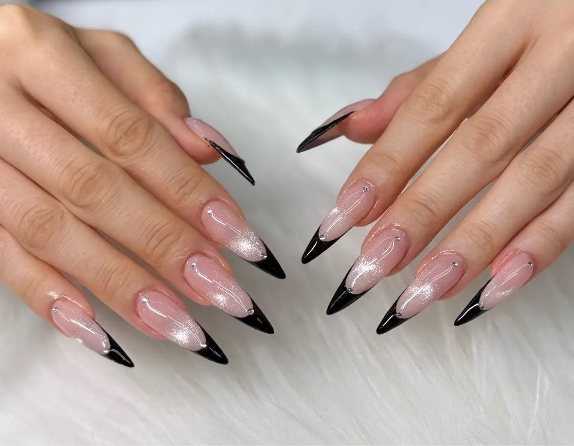 ネイル キラキラネイル 韓国ネイル ロングネイル ワンカラーネイル ワンホンネイル ハンドネイル RINA Nail_Royalのネイルデザイン