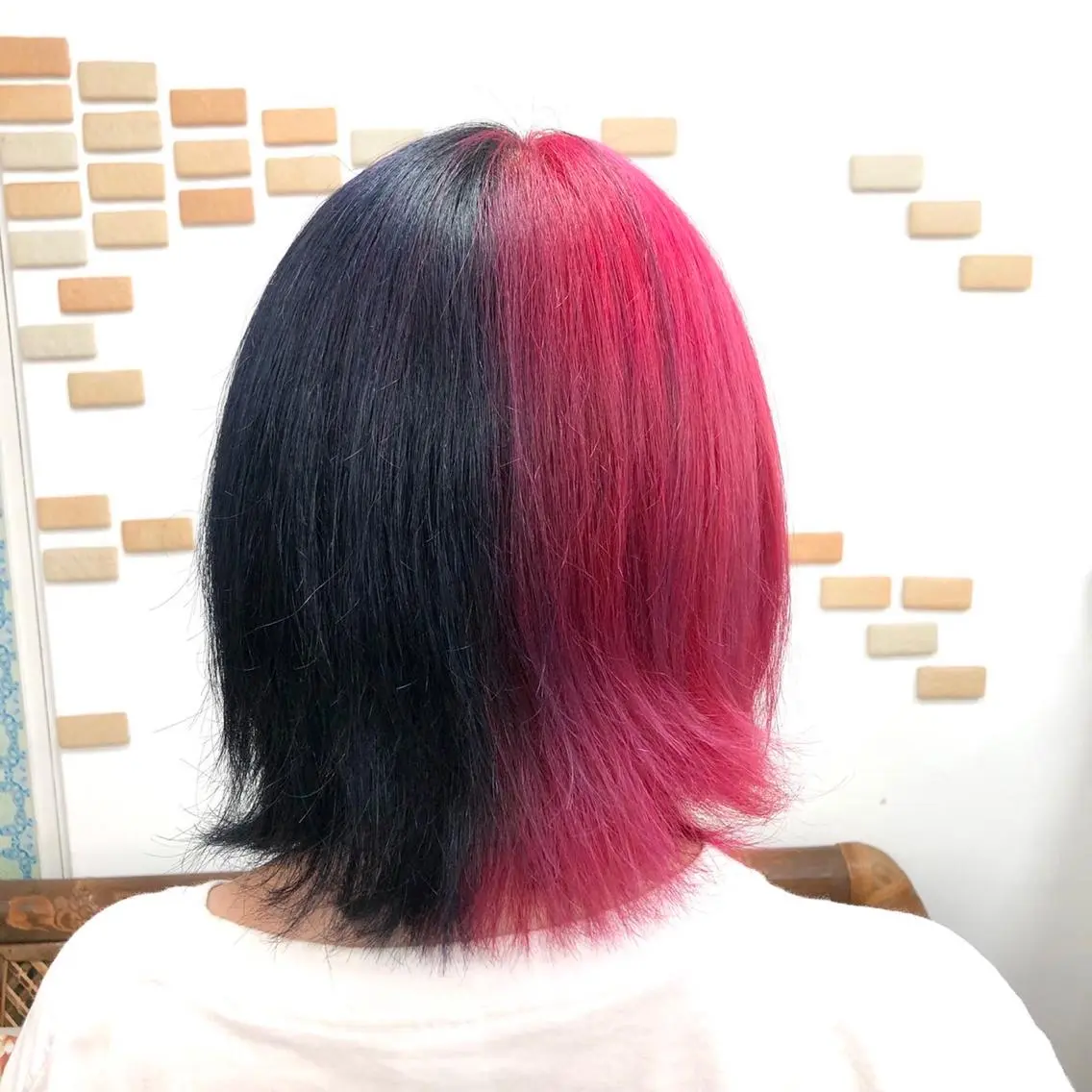 ミディアム カラー ヘアカラー soin by poshのヘアスタイル