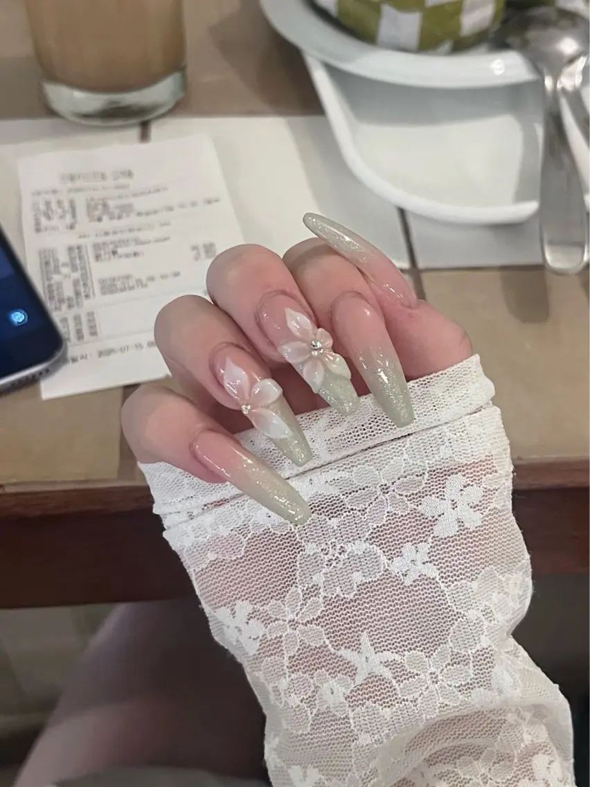 ネイル MARIENAILS Sayakaのネイルデザイン