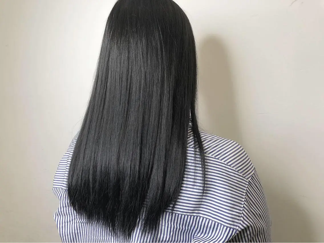 ロング カラー ブルーカラー ブルーグレー ブルーグレージュ エドルカラー グレージュ メンズ レイヤー ウルフ 弓木啓輔のヘアスタイル