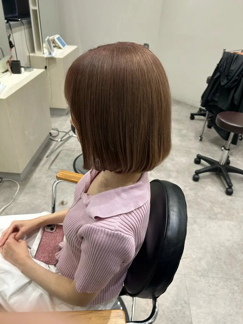 ミディアム カラー ヘアアレンジ ベージュカラー ミルクティーベージュ ピンクカラー カット ヘアカラー ボブ /ニュアンス/ satomi🧸💖のヘアスタイル