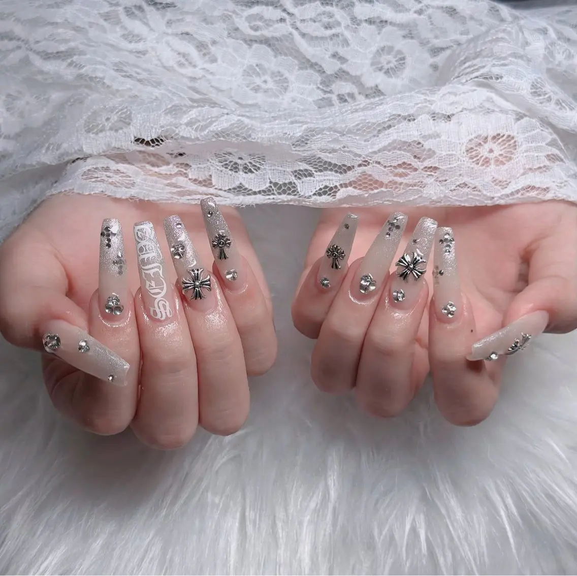 ネイル フレンチネイル ジェルネイル ハロウィン キラキラネイル 韓国ネイル ハンドネイル H.baby Nail Salonのネイルデザイン
