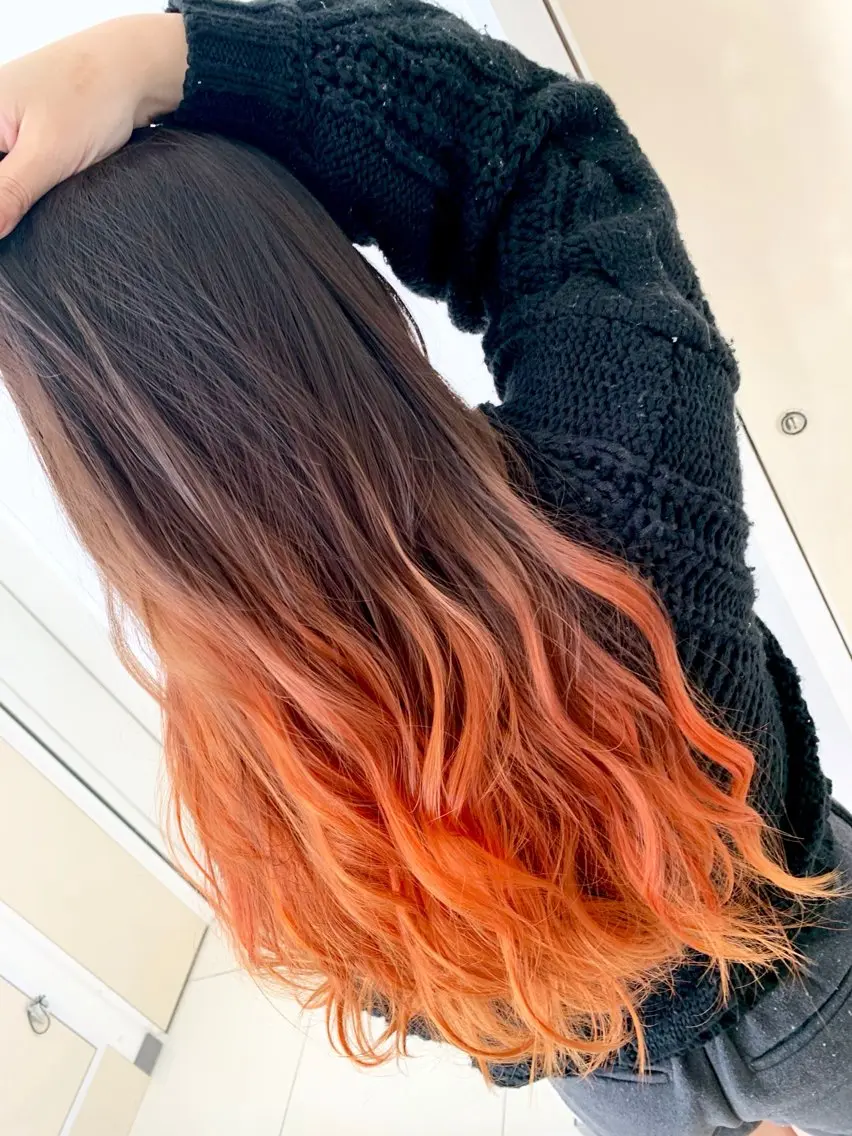 ロング カラー バレイヤージュ ブリーチ ケアブリーチ グラデーションカラー ハイトーンカラー ヘアカラー トリートメント Room 304のヘアスタイル