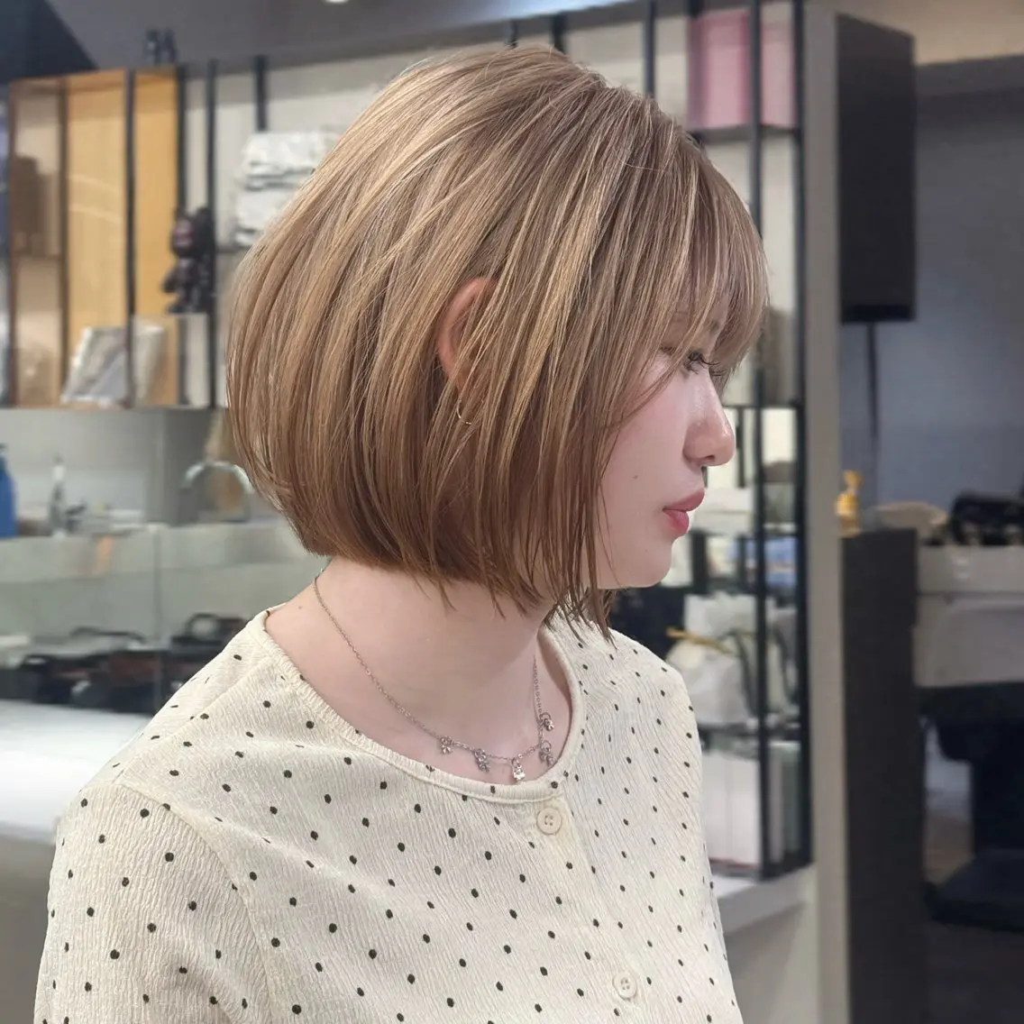 ショート カラー カット ヘアカラー ハイトーン×レイヤー /RINのヘアスタイル
