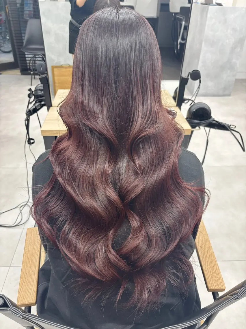 ロング ヘアカラー ハイトーンカラー 🦋yuri🦋のヘアスタイル