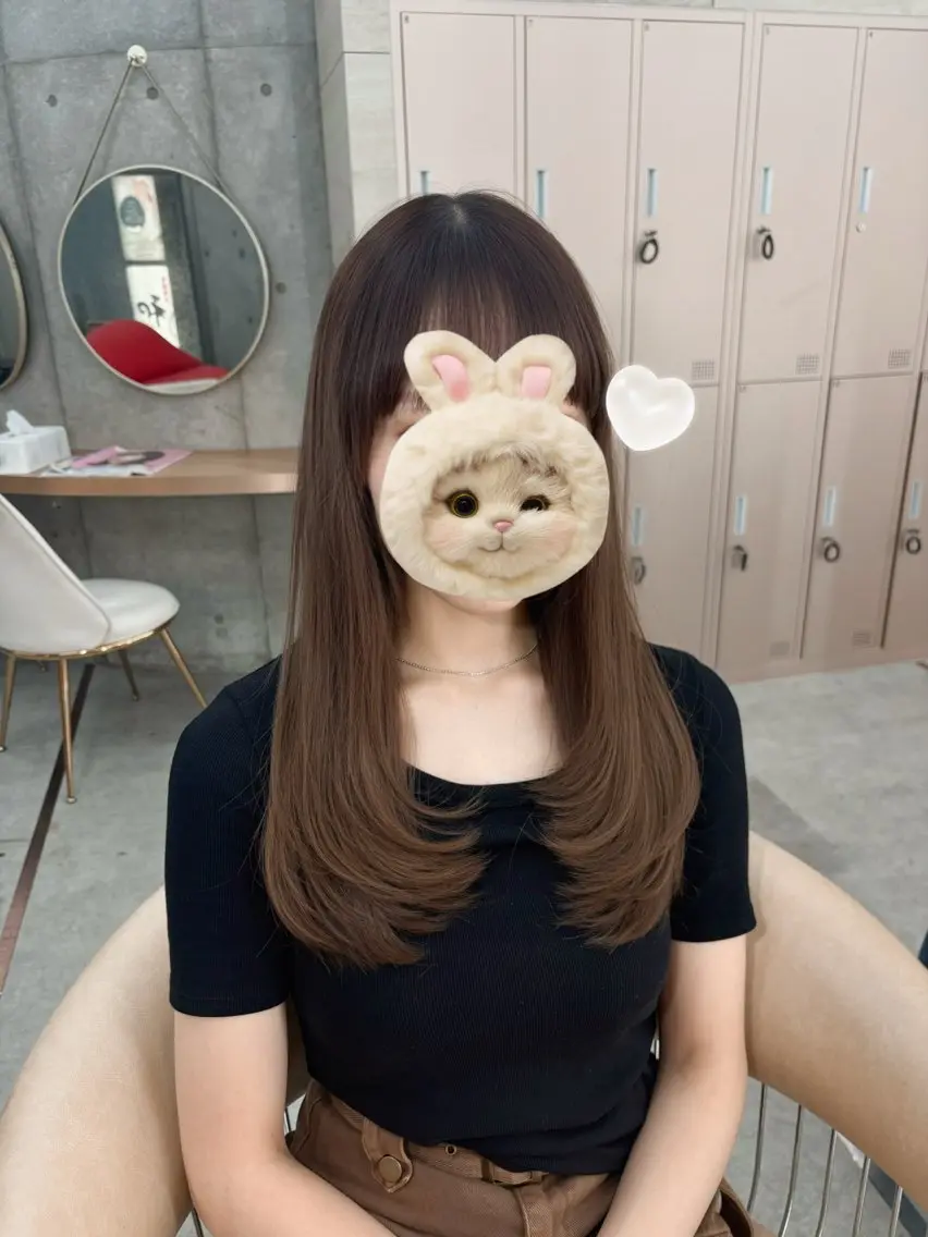 ロング amane🎀🐇⸒ レイヤー/艶カラーのヘアスタイル