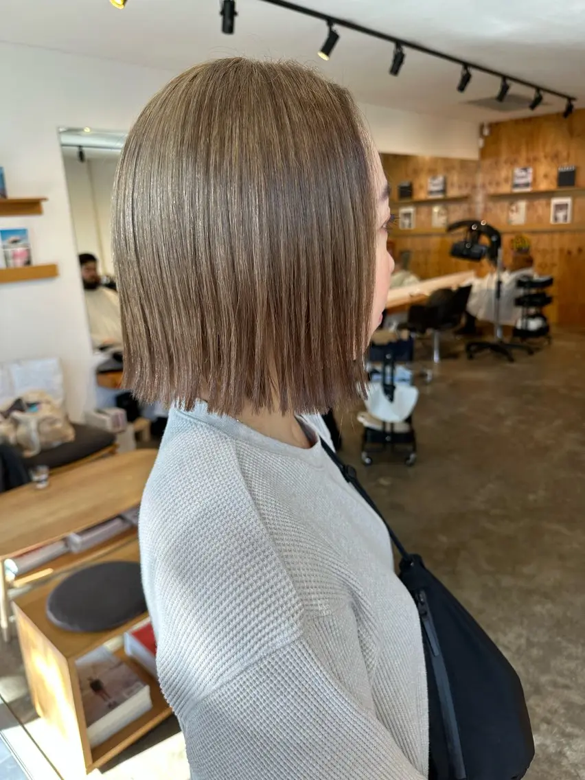 ショート カラー レイヤー/ナチュラル 💐nao.のヘアスタイル