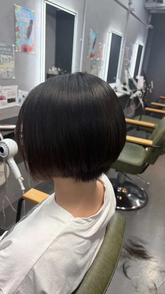 ショート やぶかみ りんのヘアスタイル
