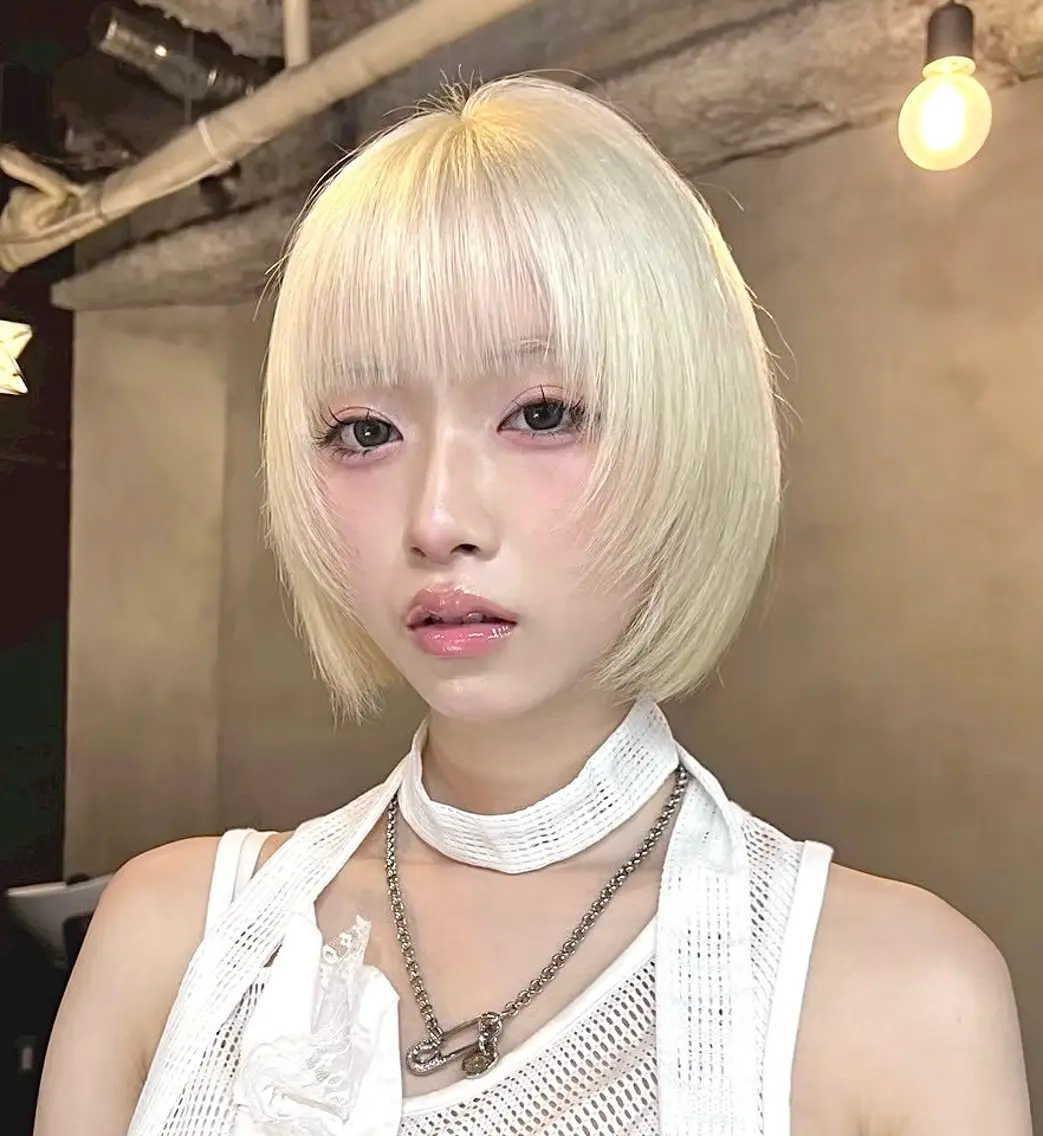 ショート ハイトーンカラー/ hinata🪽のヘアスタイル