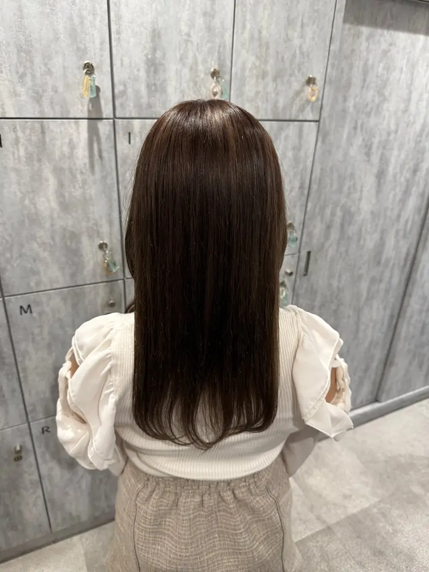 セミロング カラー 紅都🫧透明感 水光カラー🫧のヘアスタイル