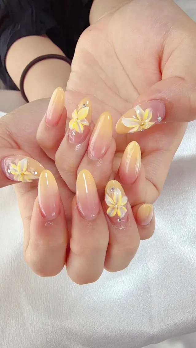 ネイル オーロラネイル チークネイル 長さ出し フットネイル フレンチネイル ハンドネイル Miss Nailのネイルデザイン