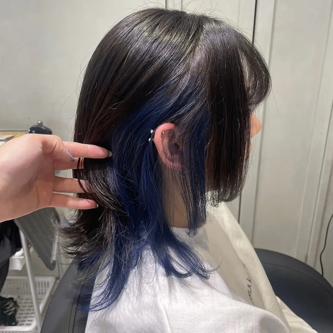 ミディアム カラー ブリーチ ブルーカラー ハイトーンカラー インナーカラー 💖ブリーチ/暖色 𝐘𝐮𝐢💖のヘアスタイル