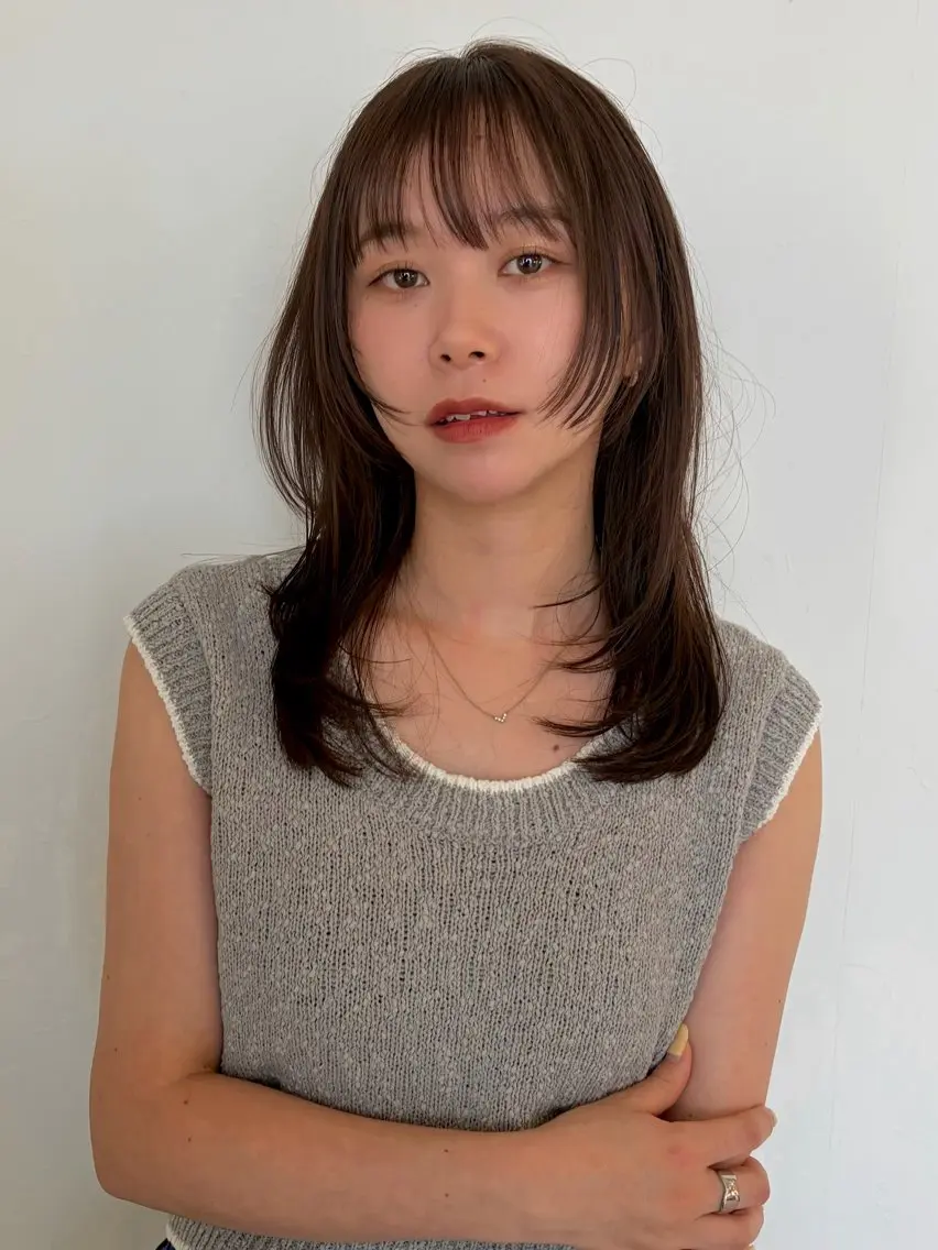 セミロング カット ヘアカラー 勝田 沙耶のヘアスタイル