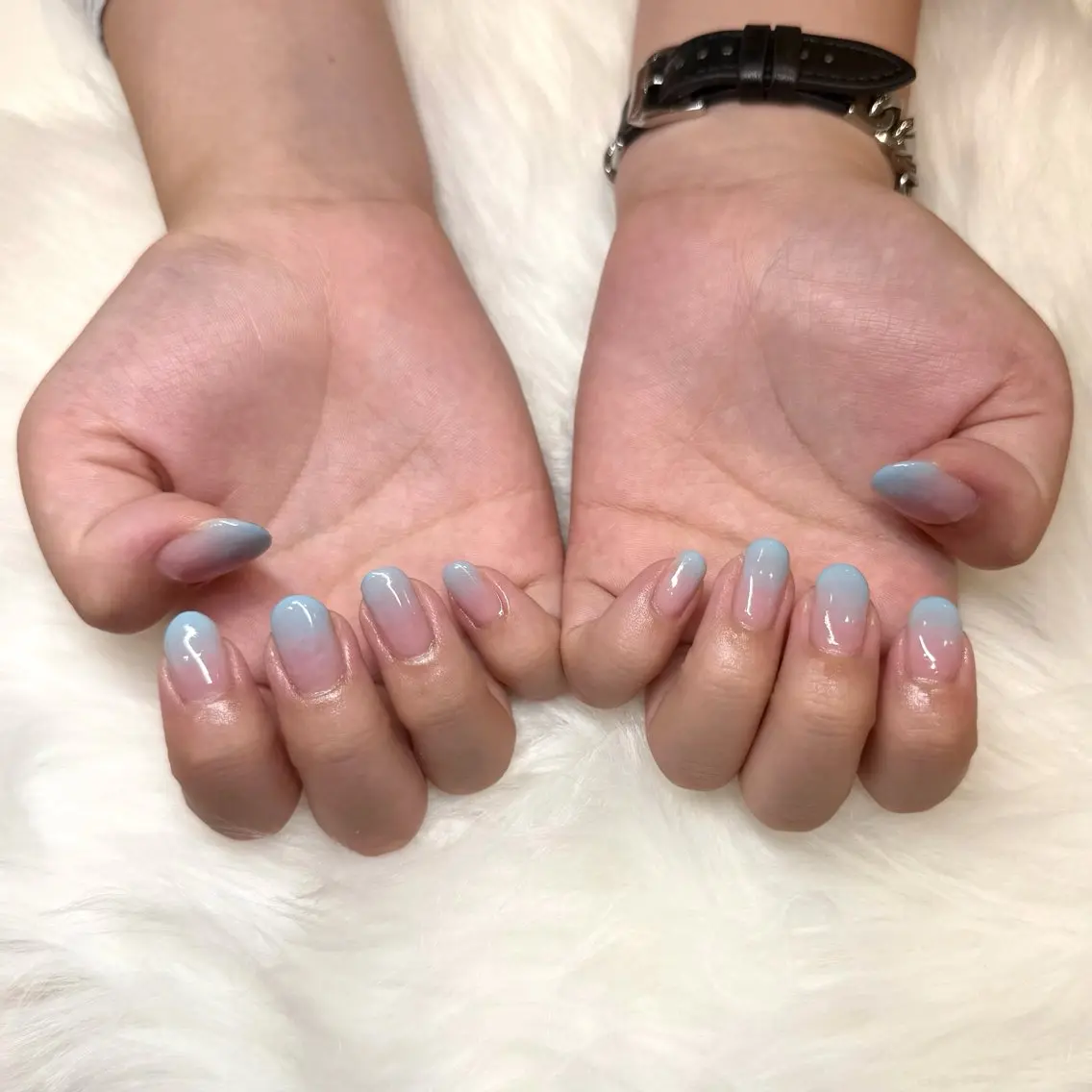 平日限定！！！【オフあり】ハンド🦋グラデーションコース🦋パラジェル/川口/夏の写真
