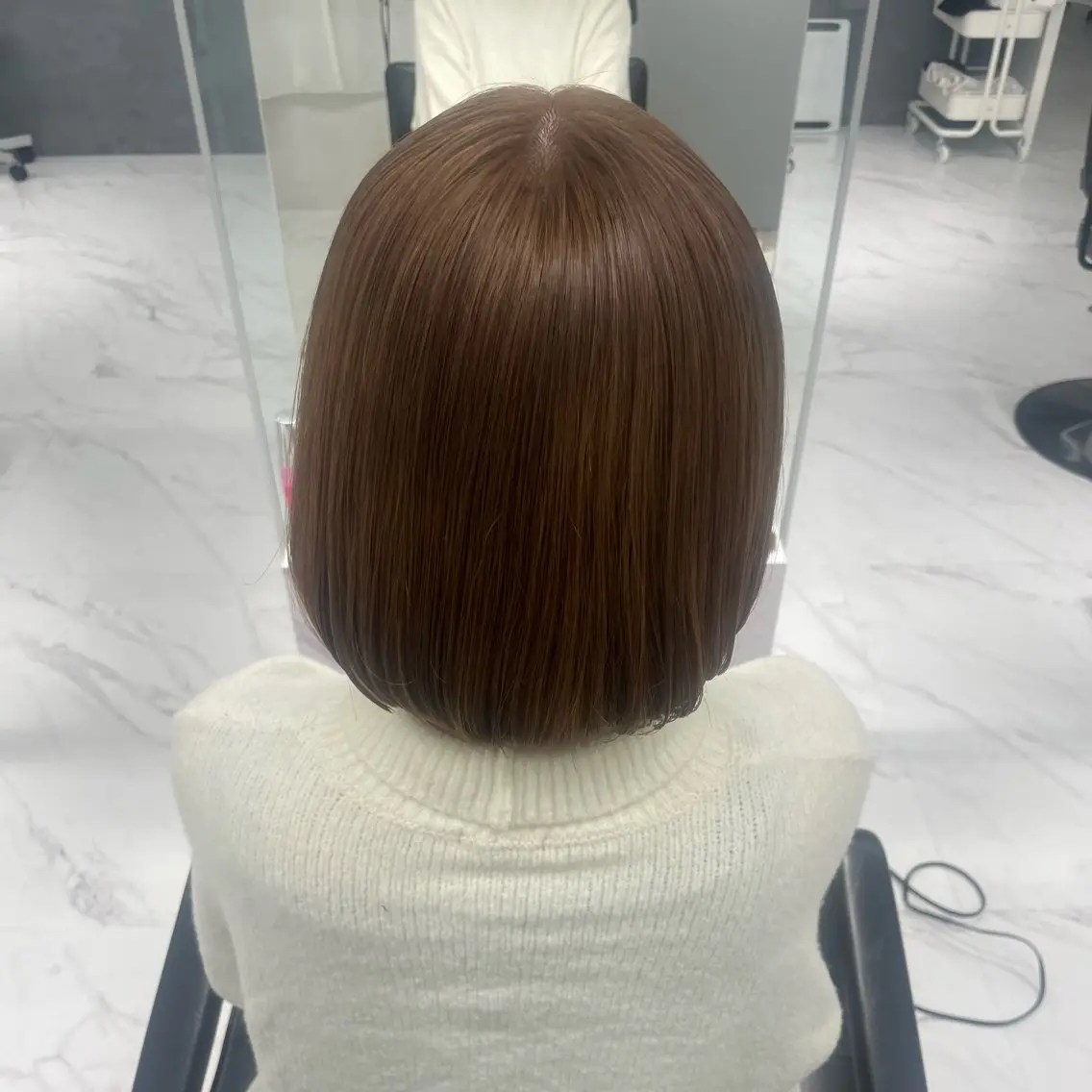 ショート カラー ベージュカラー ミルクティーベージュ yuzuna ハイトーン 天神のヘアスタイル