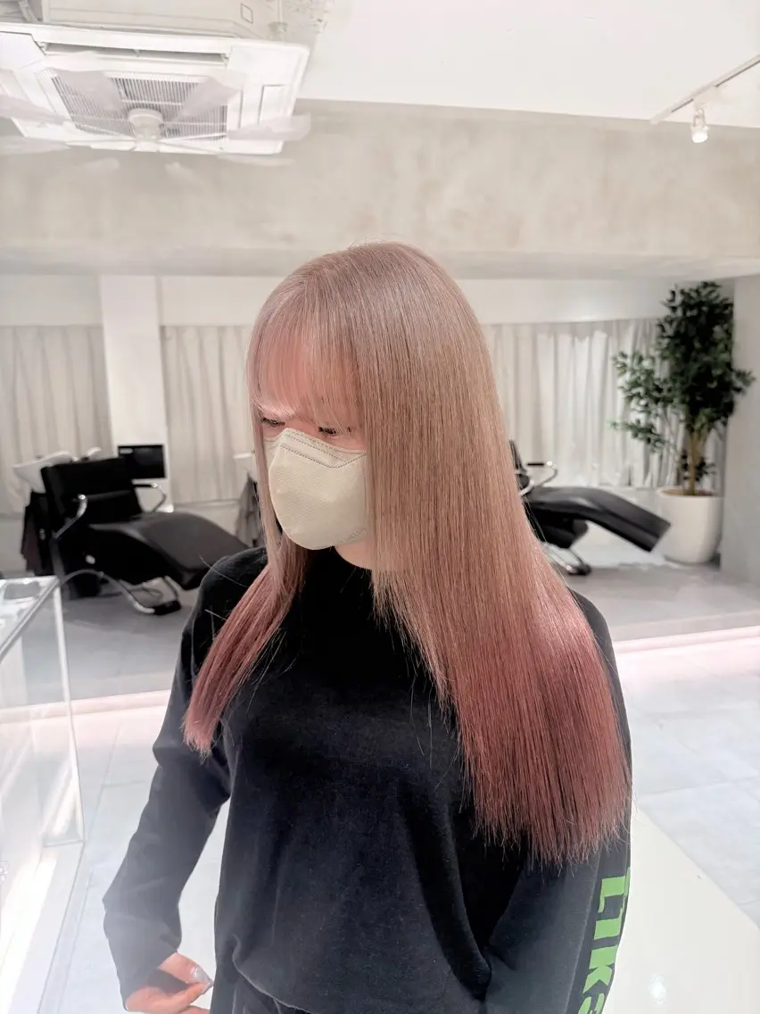 ロング カラー ベージュカラー デザインカラー ミルクティーベージュ ピンクカラー ヘアカラー トリートメント ツヤ髪/透け感ヘア 💎Nokaのヘアスタイル