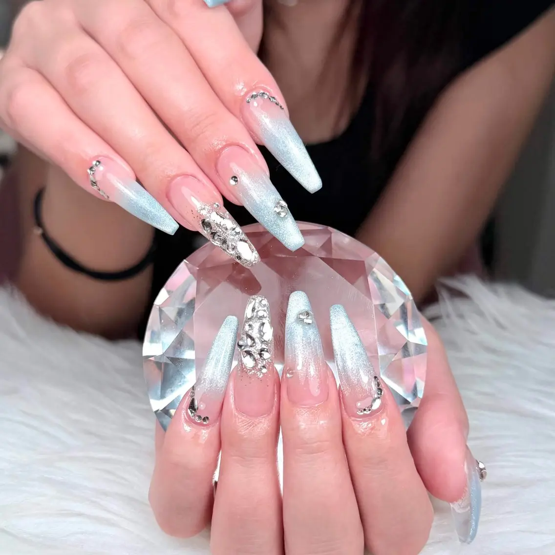 ネイル アートネイル ボルドー フレンチネイル ジェルネイル 氷ネイル・うるうるネイル ハンドネイル Yuki nail salon Anのネイルデザイン