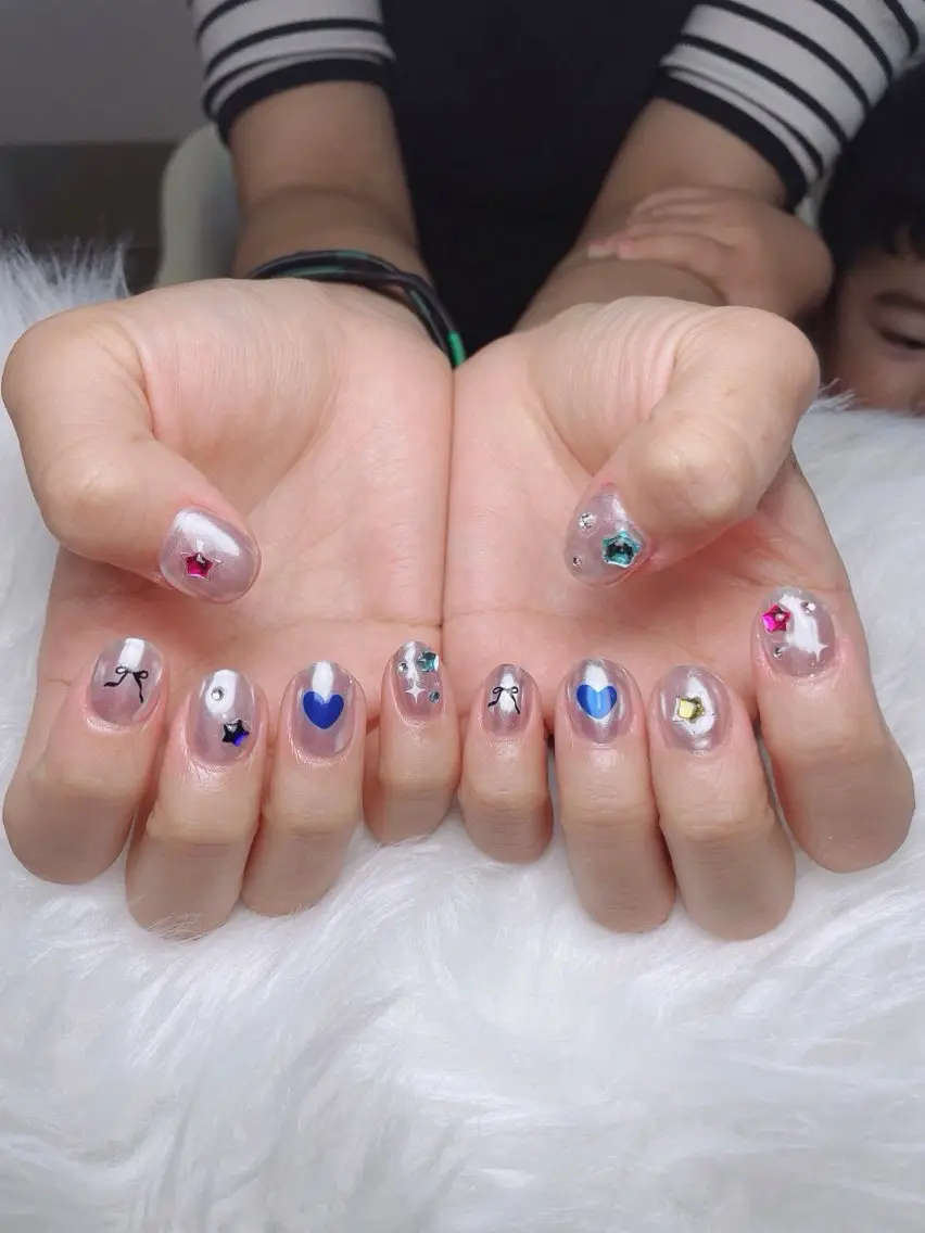 ネイル オーロラネイル ボルドー ブラウン 氷ネイル・うるうるネイル キラキラネイル ハンドネイル Sora  Nail 長さ出し専門店のネイルデザイン