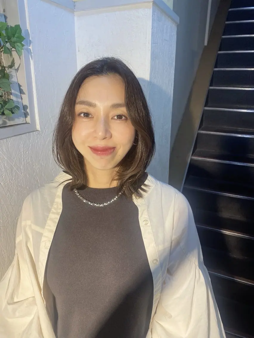 ミディアム レイヤーカット カット トリートメント 木場 真愛耶のヘアスタイル