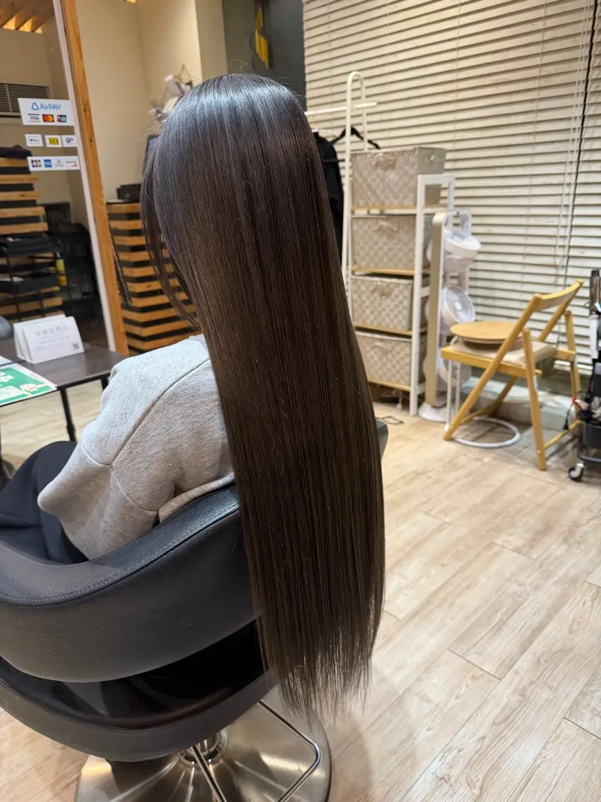 ロング カラー カット ヘアカラー トリートメント 関口 友行のヘアスタイル