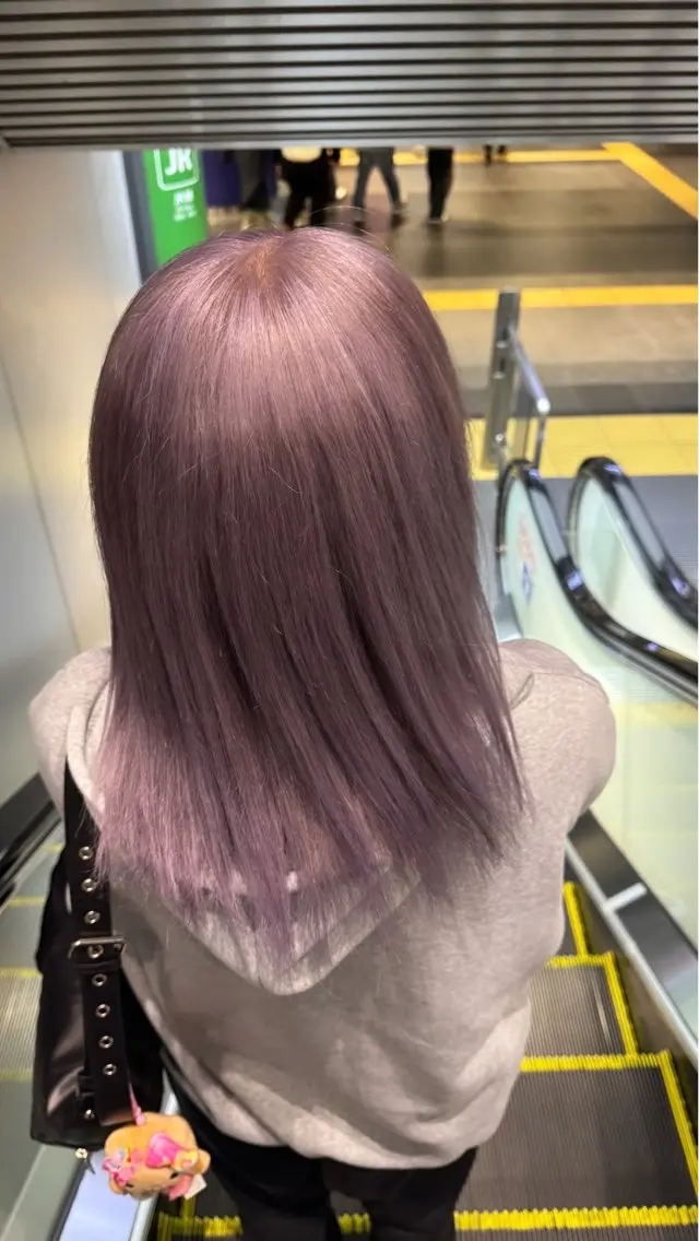 セミロング カラー シールエクステ ベージュカラー ブリーチ ケアブリーチ 透明感カラー ヘアカラー 渋谷髪質改善/縮毛 矯正/かすが🪽🫧のヘアスタイル