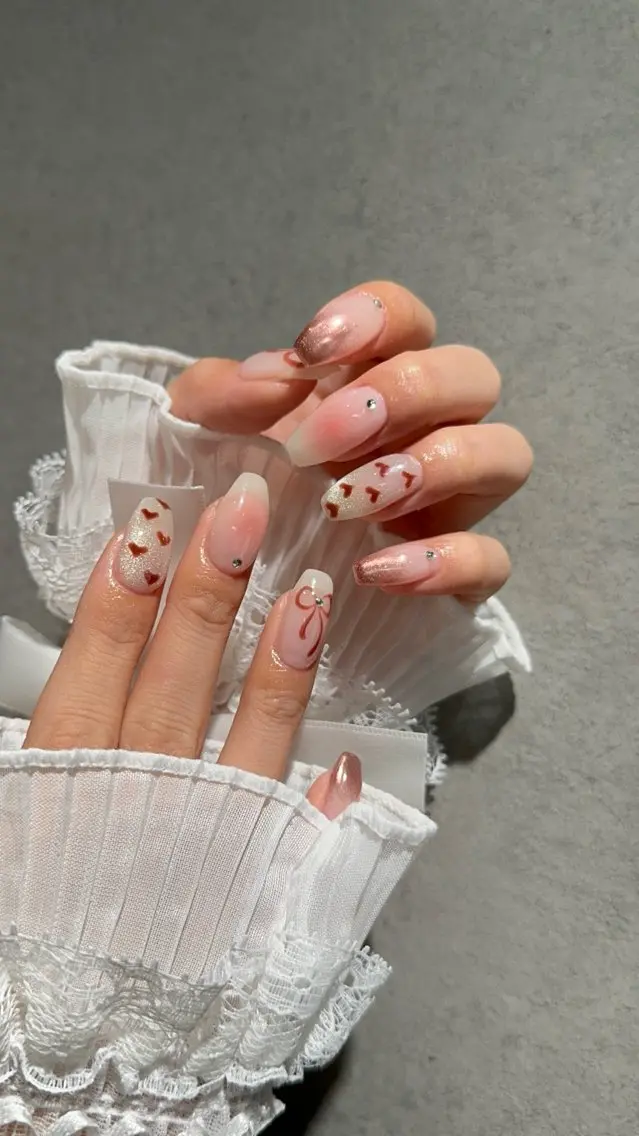 ネイル I-nailロング /ワンホン/キラキラのネイルデザイン