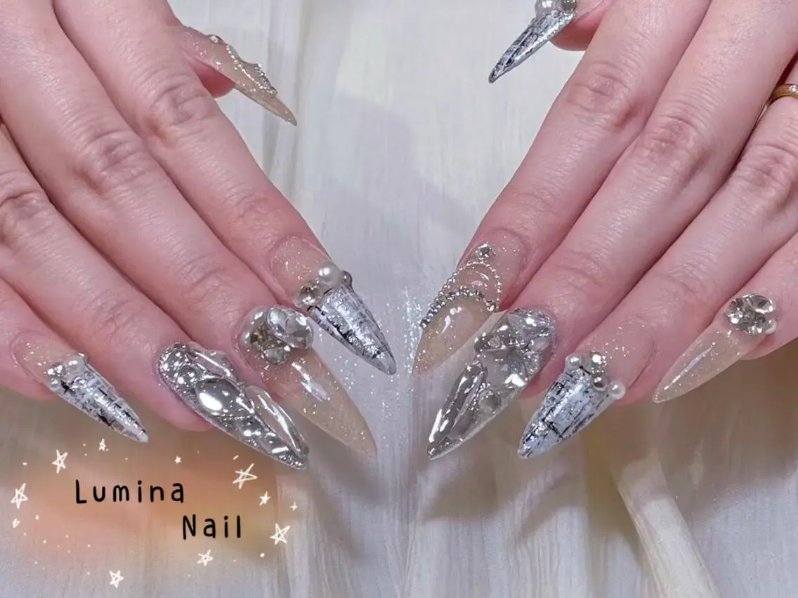 ネイル ハンドネイル LUMINA NAYAのネイルデザイン