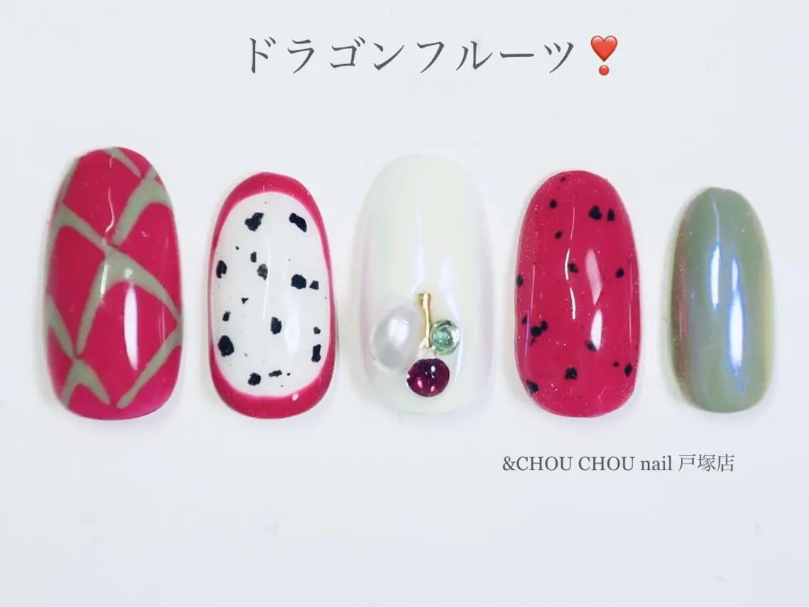 ネイル つきかわ ともみのネイルデザイン
