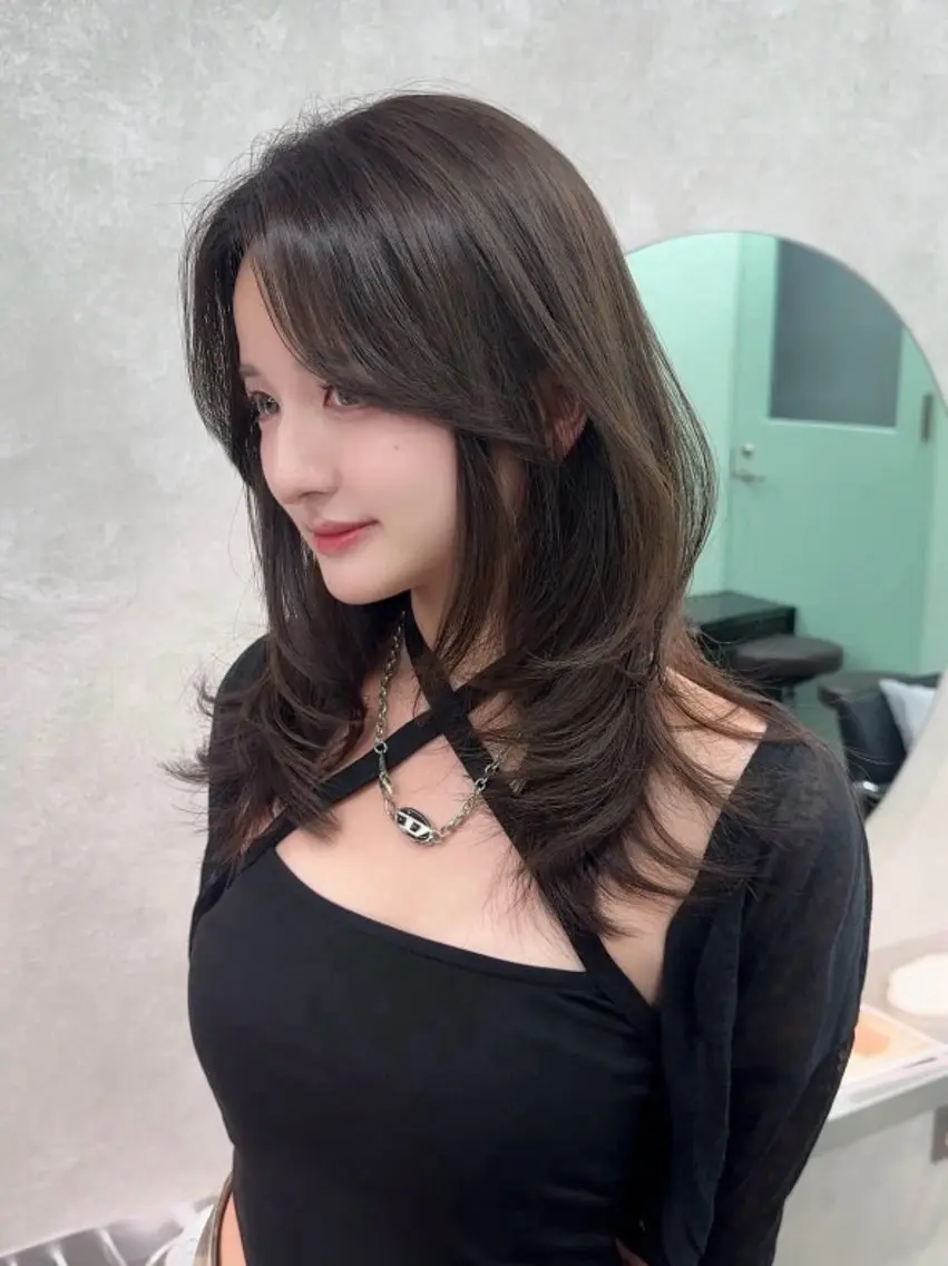 ミディアム カラー ベージュカラー ブリーチ ブリーチなしカラー 韓国風ヘア レイヤーカット カット ヘアカラー トリートメント 韓国レイヤーカット /千葉/shimonのヘアスタイル