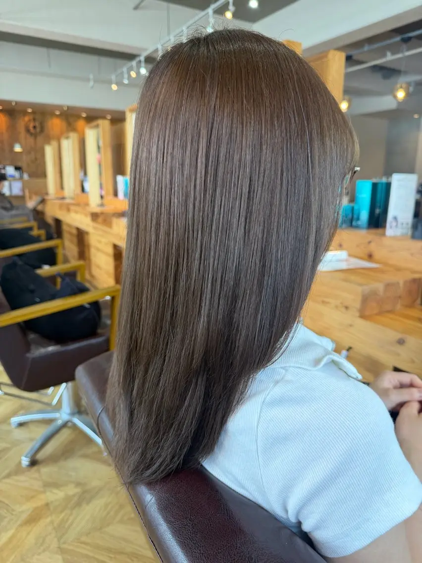 カラー 仲宗根 瑞希のヘアスタイル