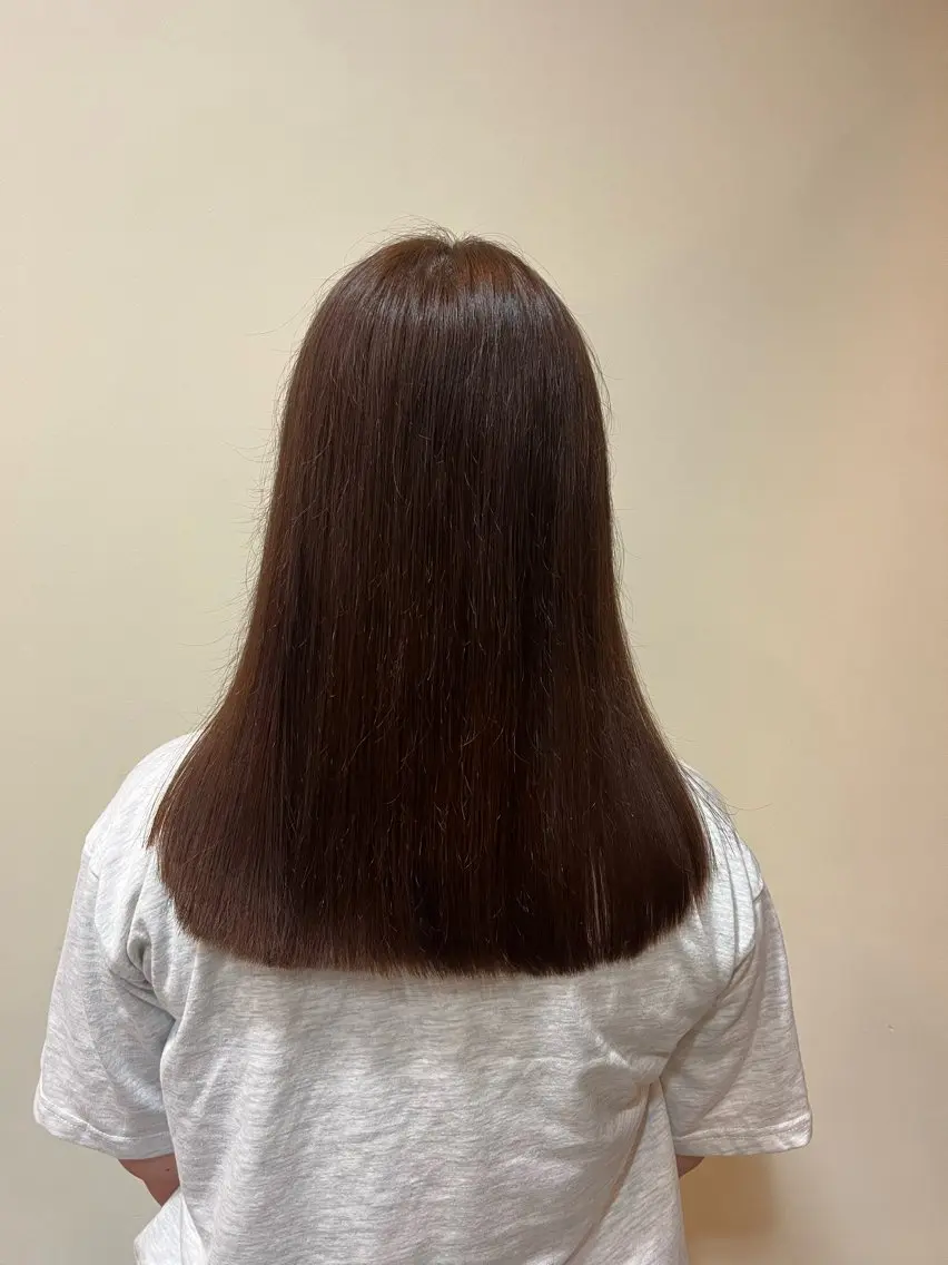 セミロング わだ なつきのヘアスタイル