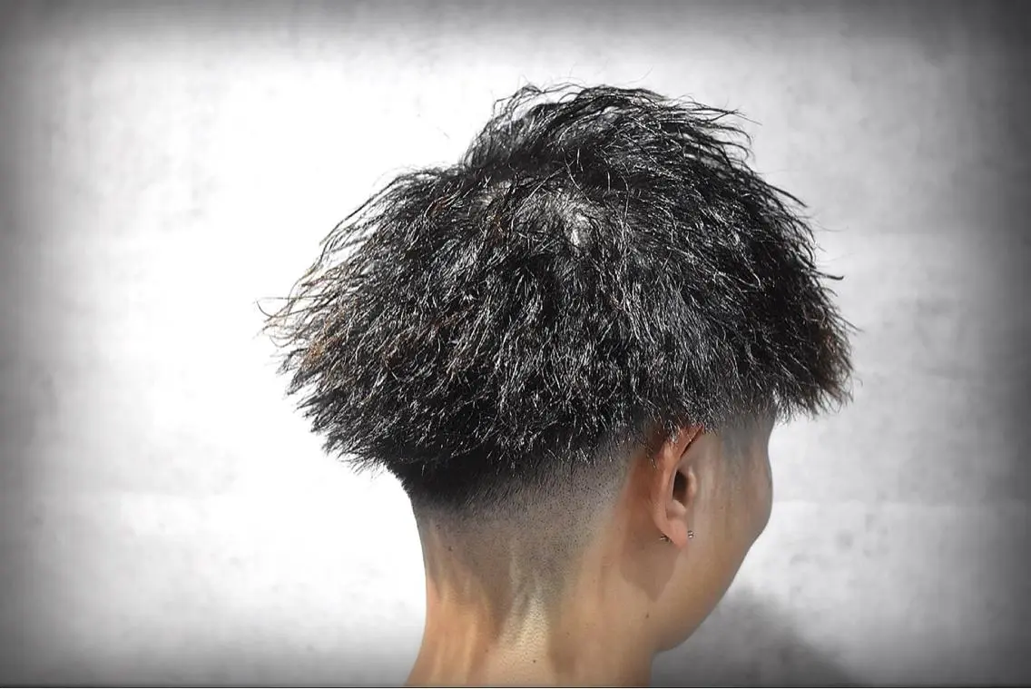 ショート パーマ メンズ 中西 将斗のヘアスタイル