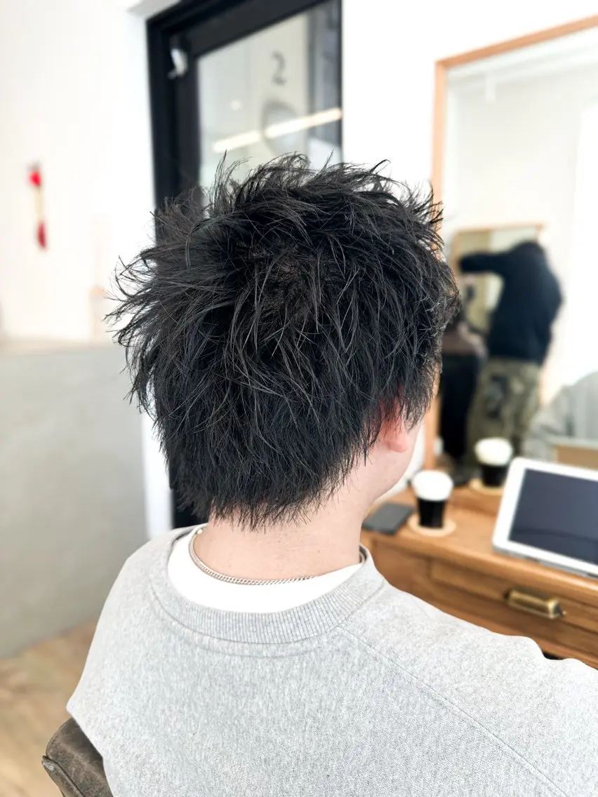 パーマ メンズ メンズパーマ スパイキーショート ツイストスパイラルパーマ スパイラルパーマ カット パーマ ブリーチカラー🔥 パーマ【佐々木凌平】のヘアスタイル