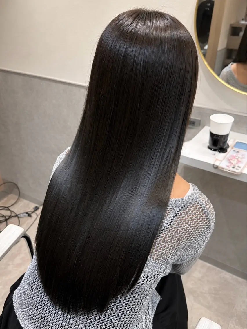 ロング カット ヘアカラー 縮毛矯正 トリートメント 飯泉ゆうか/銀座/ 髪質改善のヘアスタイル